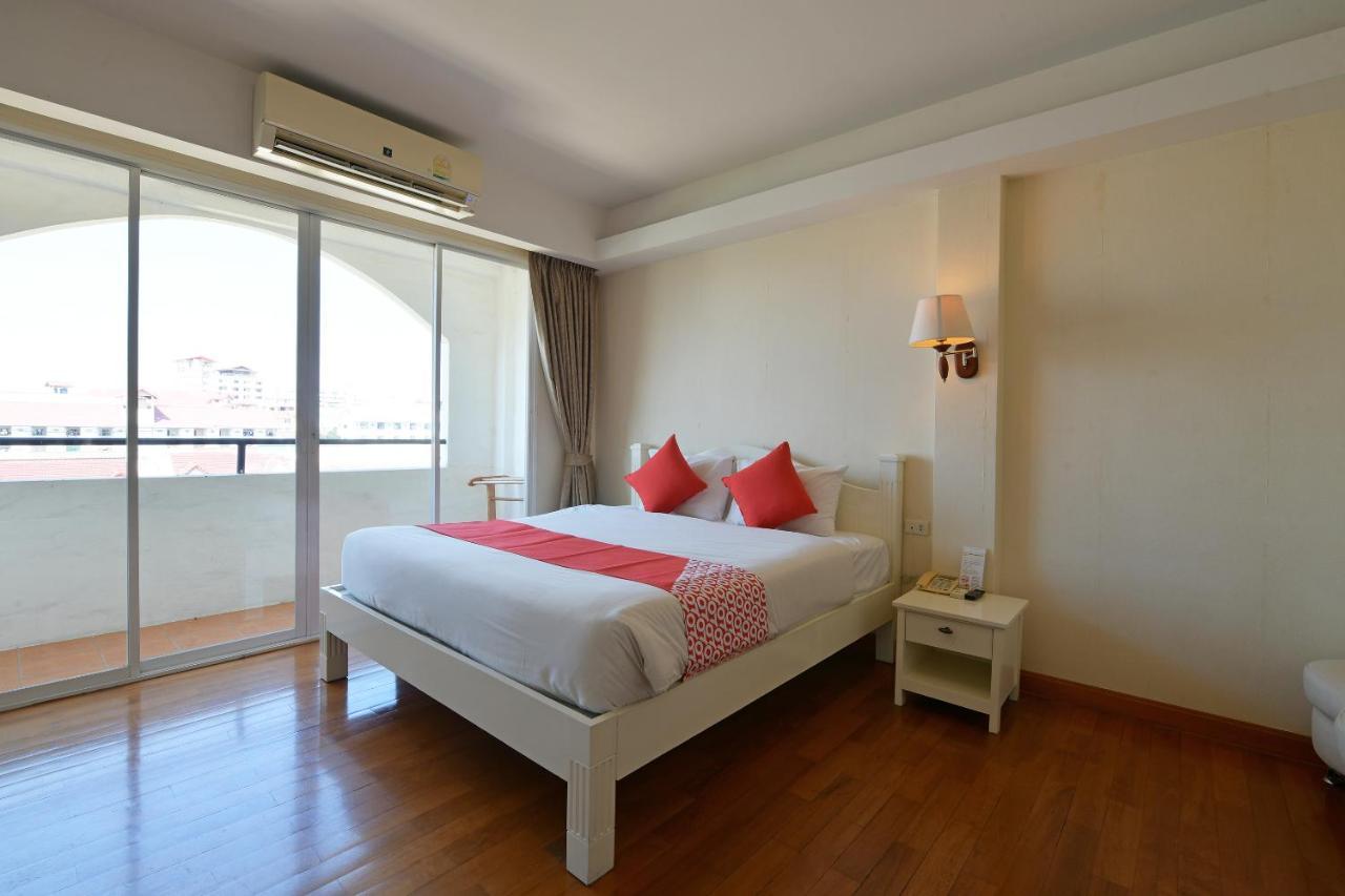 Oyo 109 Ozone Prime Pattaya Hotel Exterior foto